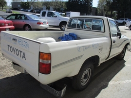 1990 TOYOTA TRUCK DLX WHITE STD CAB 2.4L AT 2WD Z16234